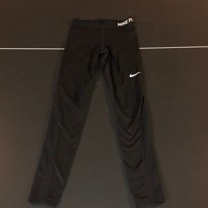 Nike Pro leggings